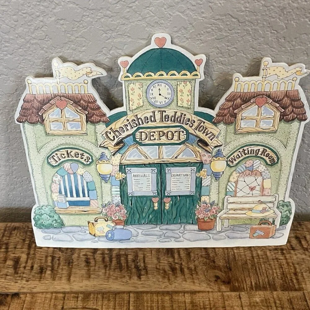 Cherished Teddies - CRT289 Cherished Teddies Town Depot Backdrop Used